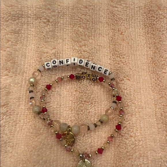 Little Word Project Confidence and XOXO bracelets - Picture 5 of 5